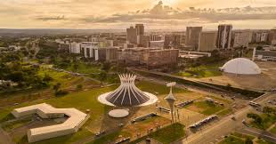 Brasília, 64 Anos: O Retrato Econômico da Capital do Brasil